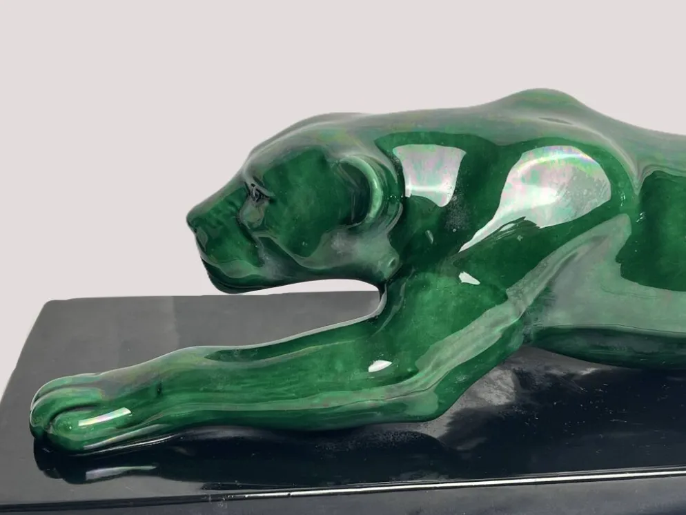 Art déco, sculpture panthère céramique verte vers 1930