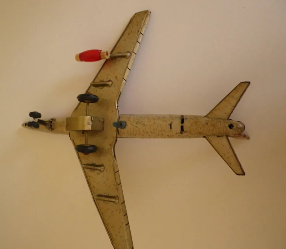 Avion de ligne à friction en tôle lithographiée, look patina -1965-