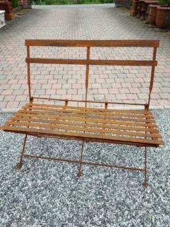 Banc de jardin en fer