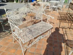 Banc de jardin en fer