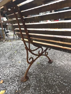 Banc de jardin en fonte avec lattes en bois