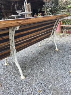 Banc de jardin en fonte et lattes en chêne