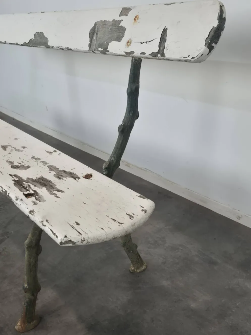 Banc de jardin en fonte modèle branche d'arbre