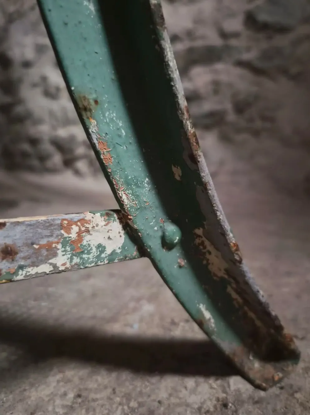 Banc de jardin français en bois et fer, années 1950