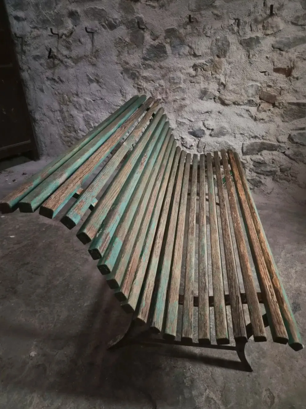 Banc de jardin français en bois et fer, années 1950