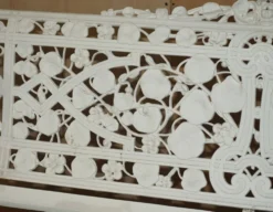 Banc de jardin style victorien 1870 motif Capucine Coalbrookdale
