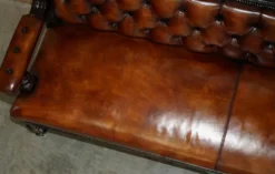 Banc de pub victorien Chesterfield en cuir restauré