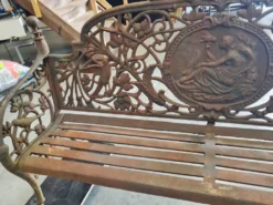 Banc en fonte