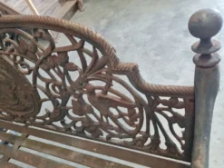 Banc en fonte