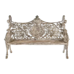 Banc en fonte sculptée et bois à patine blanche