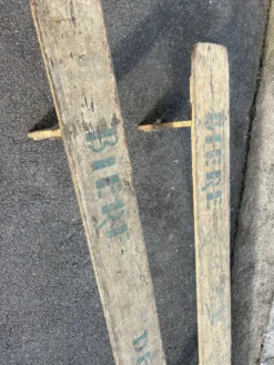 2 bancs de brasserie