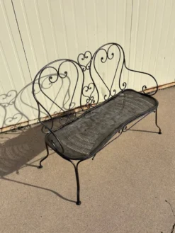 Banquette de jardin en fer forgé