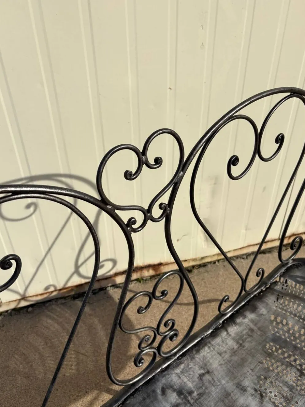 Banquette de jardin en fer forgé