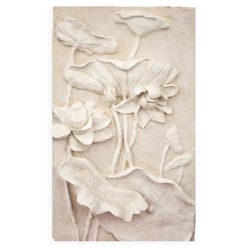 Bas-relief au décor floral