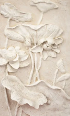 Bas-relief au décor floral