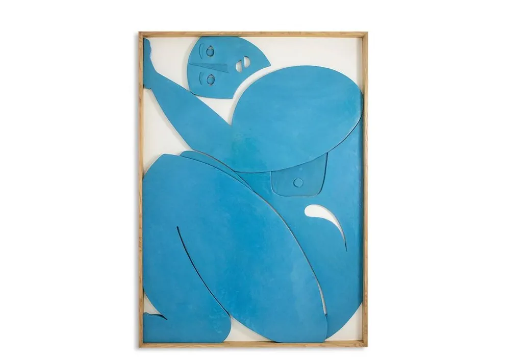 Bas-relief en bois laqué bleu. Travail contemporain d’artiste français.