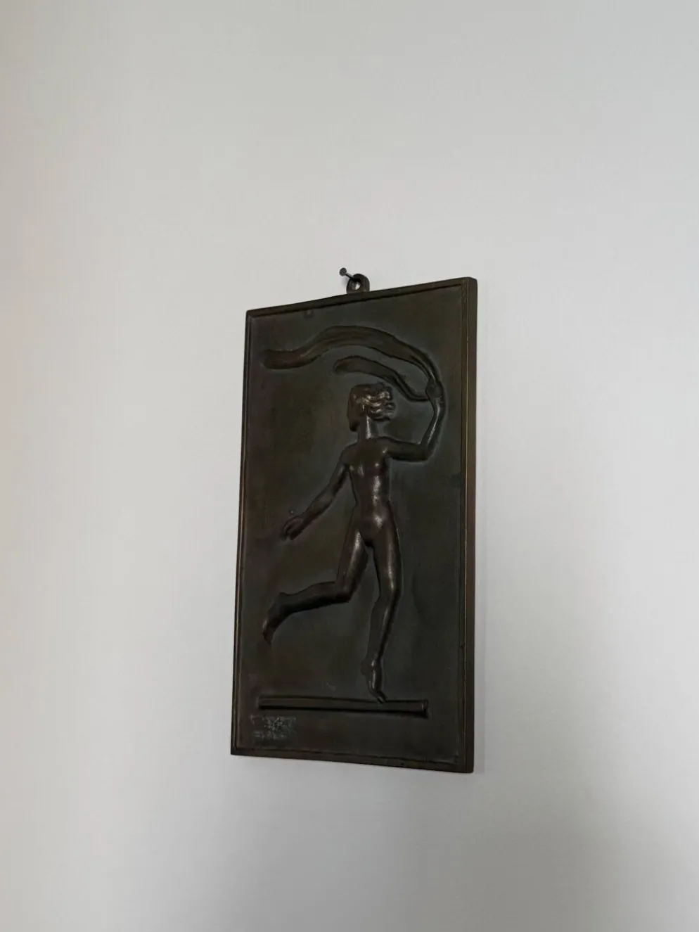 Bas-relief en bronze de David Jahrl