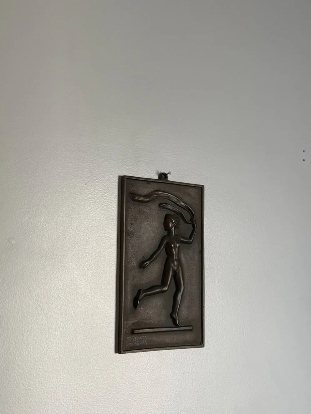 Bas-relief en bronze de David Jahrl