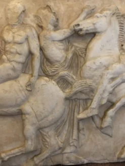 Bas relief en plattre