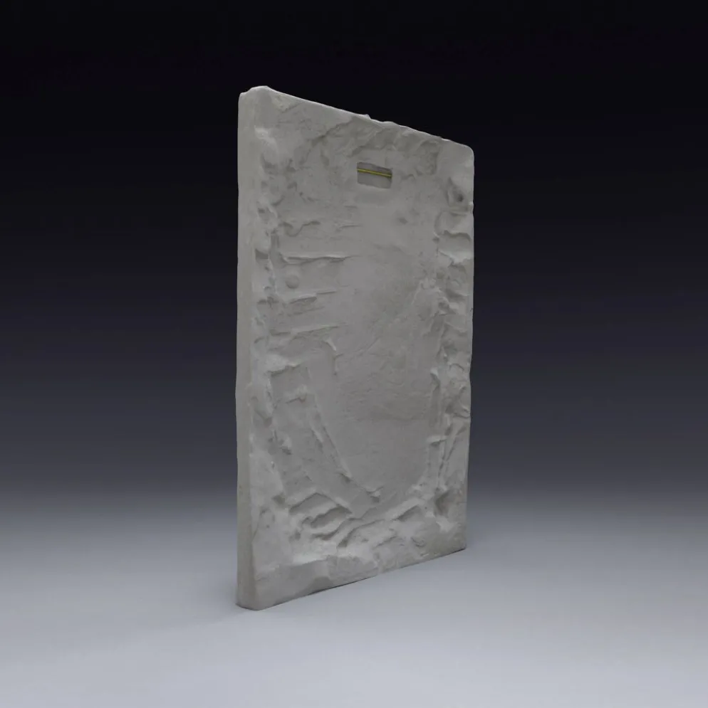 Bas-relief en plâtre d'une feuille d'acanthe.