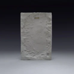 Bas-relief en plâtre d'une feuille d'acanthe.
