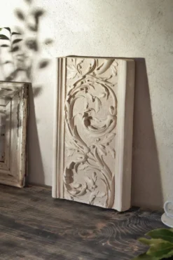 Bas relief selon un modèle du XIXème s.