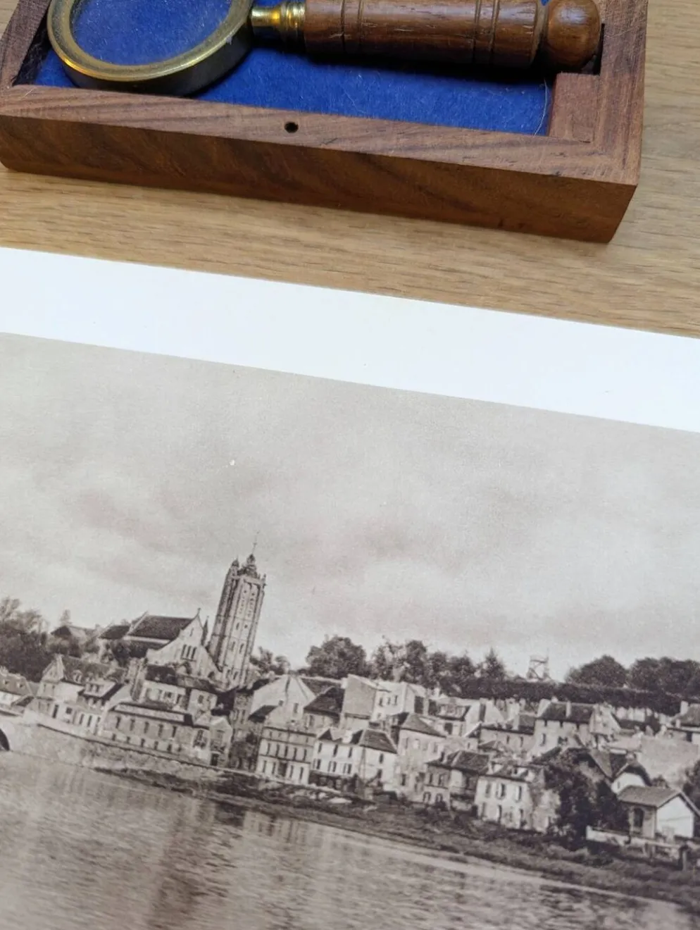 Beaumont-sur-Oise, planche photo imprimée en 1934.