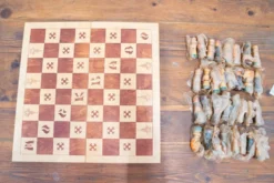 Beech wood chess board, new, with pieces in original box