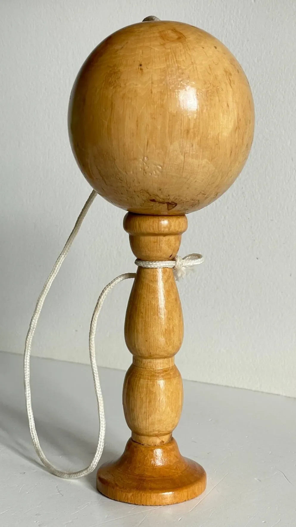 Bilboquet vintage bois massif
