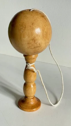 Bilboquet vintage bois massif