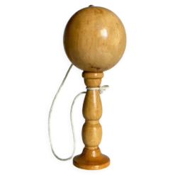 Bilboquet vintage en bois massif