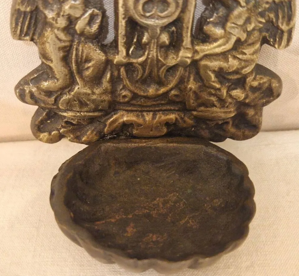 Bénitier en bronze d'époque fin XIXe