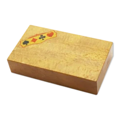 Boite en bois à jeux