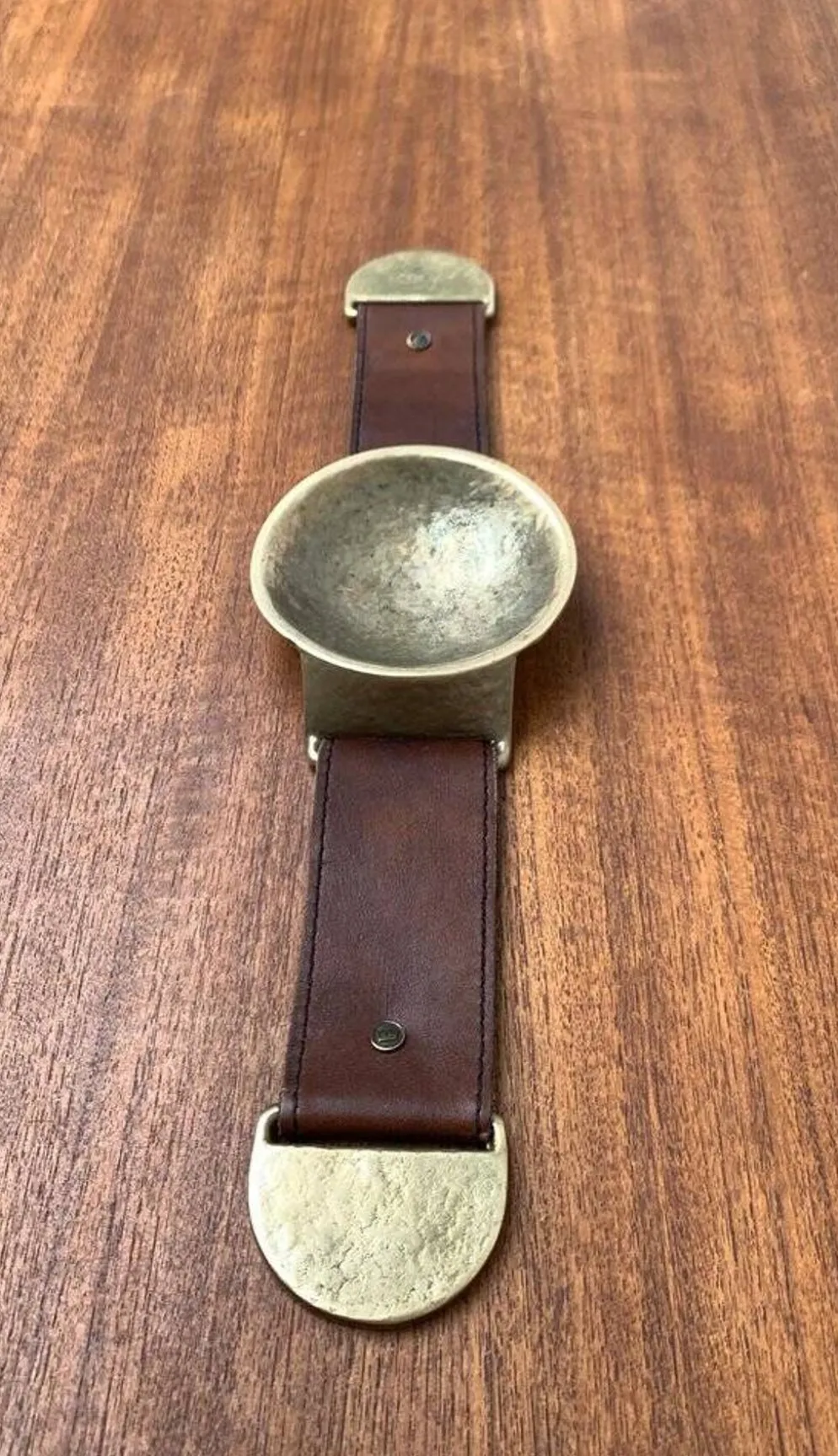 Bol ou cendrier en bronze et cuir avec accoudoirs, années 1960