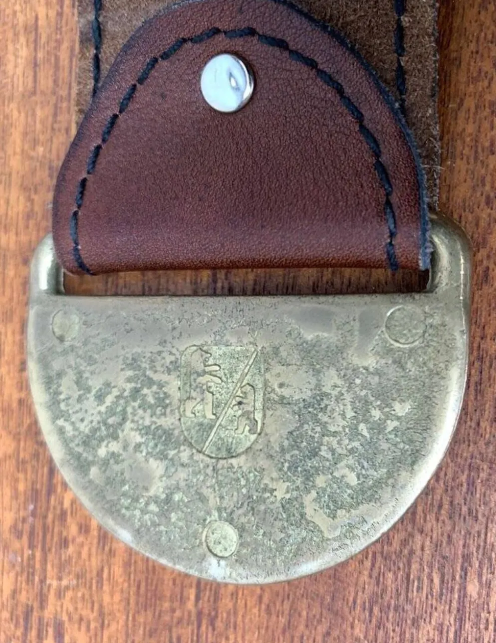 Bol ou cendrier en bronze et cuir avec accoudoirs, années 1960