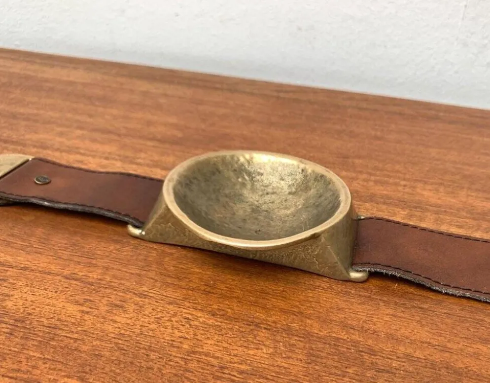 Bol ou cendrier en bronze et cuir avec accoudoirs, années 1960