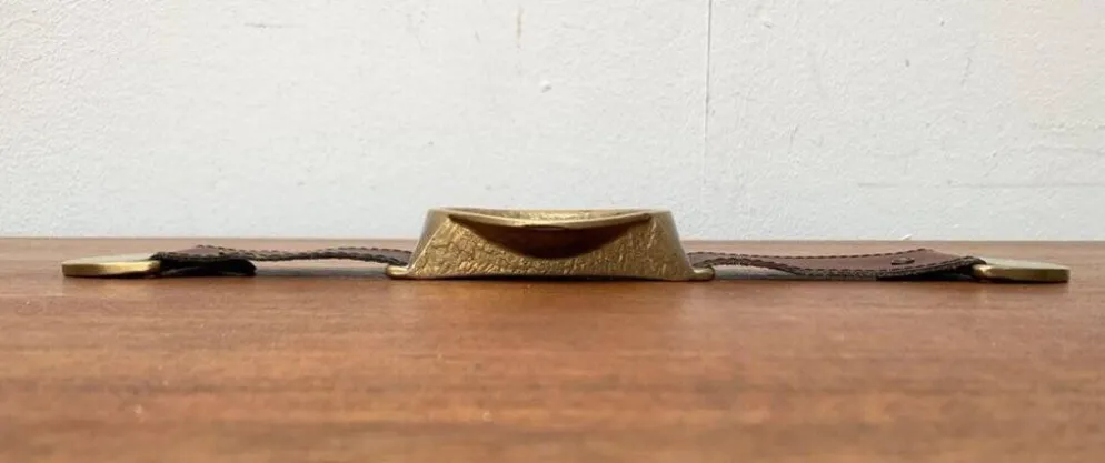 Bol ou cendrier en bronze et cuir avec accoudoirs, années 1960