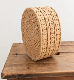 Boîte, coffret en rotin tressé vintage