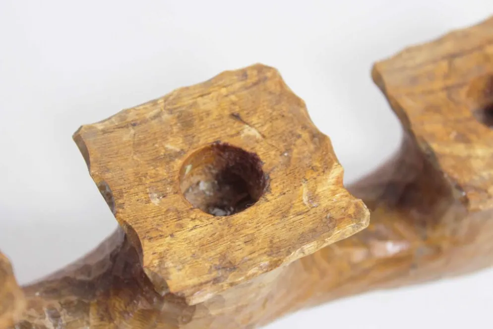 Bougeoir anthroposophique en bois sculpté