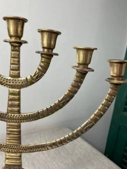 Bougeoir, Menorah à sept branches