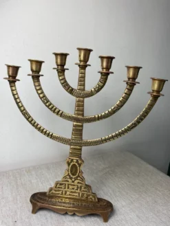 Bougeoir, Menorah à sept branches