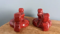 Bougeoirs en céramique artisanale bordeaux