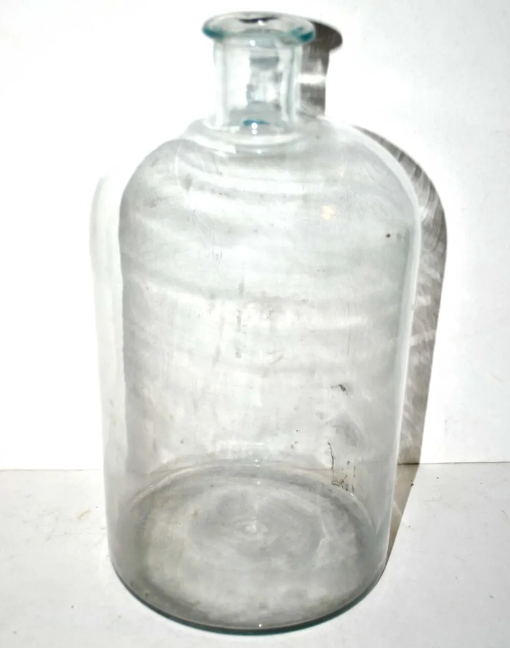 Bouteille d'apothicaire - bonbonne ancienne en verre soufflé bleuté Pharmacie
