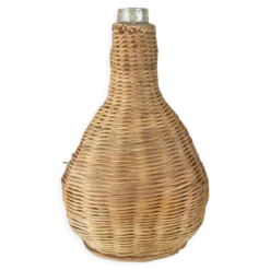 Bouteille habillée d’osier