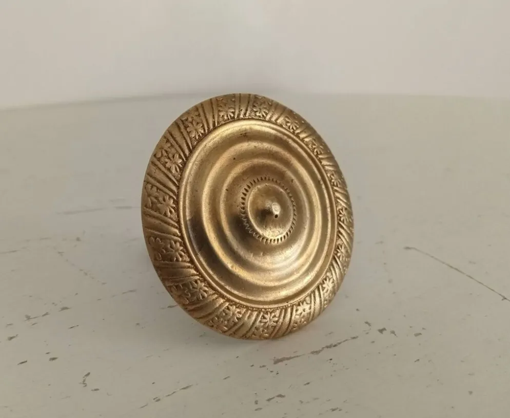 Bouton de meubles Empire en laiton doré XIXeme