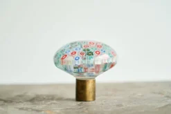 Bouton de porte Millefiori en verre d'art de Murano et laiton patiné, années 1960