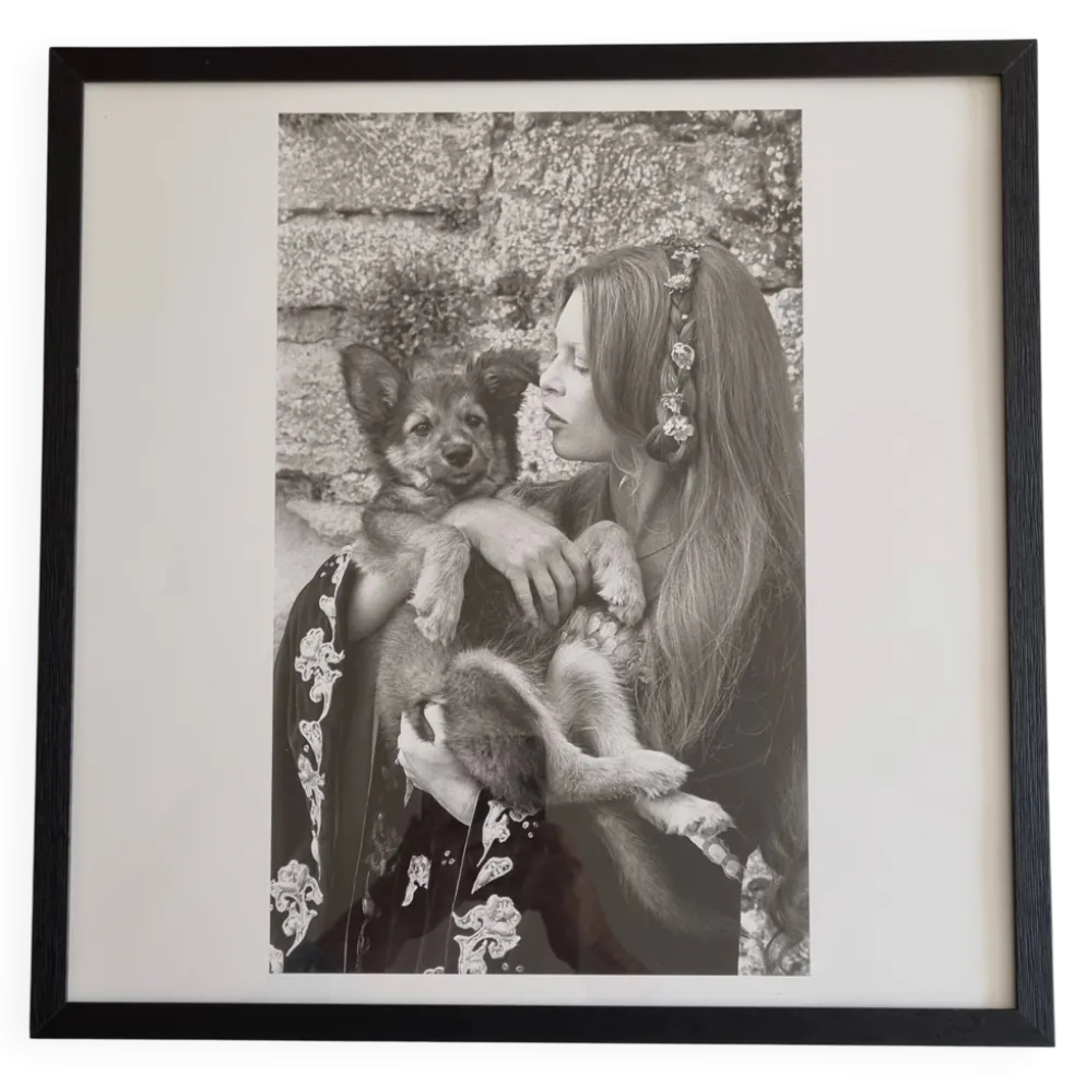 Brigitte Bardot, reproduction offset vintage noir et blanc encadrée 53 cm