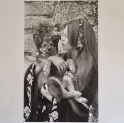 Brigitte Bardot, reproduction offset vintage noir et blanc encadrée 53 cm