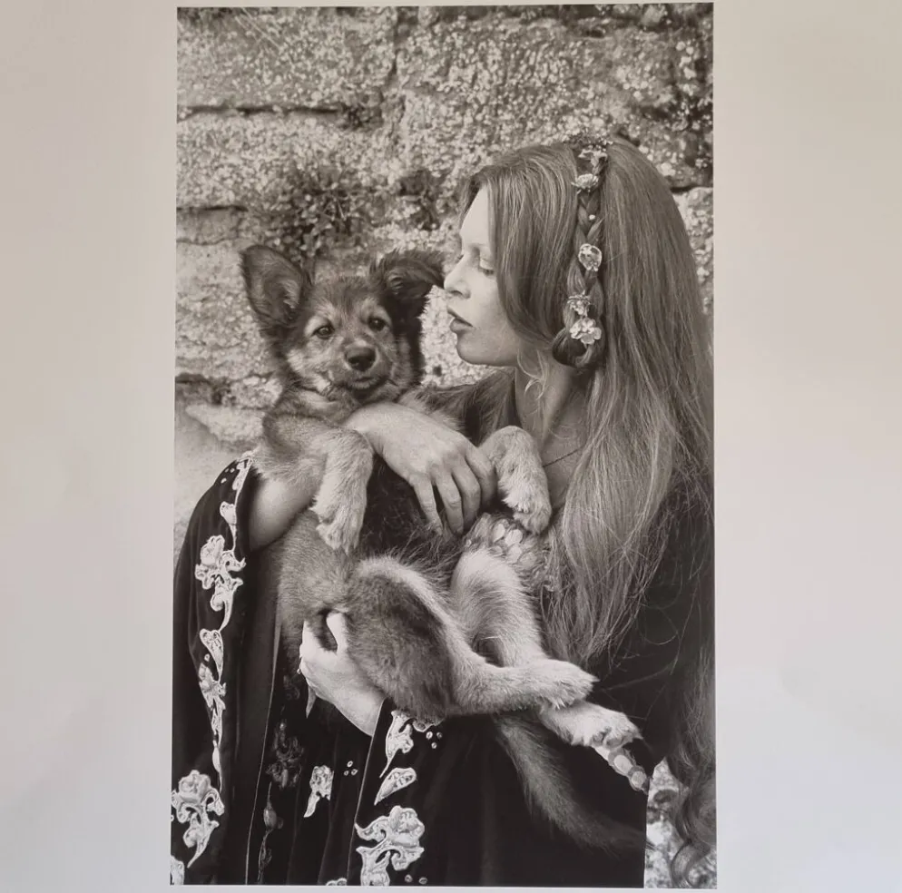 Brigitte Bardot, reproduction offset vintage noir et blanc encadrée 53 cm