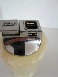 Briquet de table piezo onyx et métal doré, kogen 1970-1980